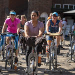 Vrouwen die fietsen